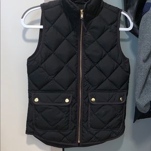 J crew women’s vest (black)